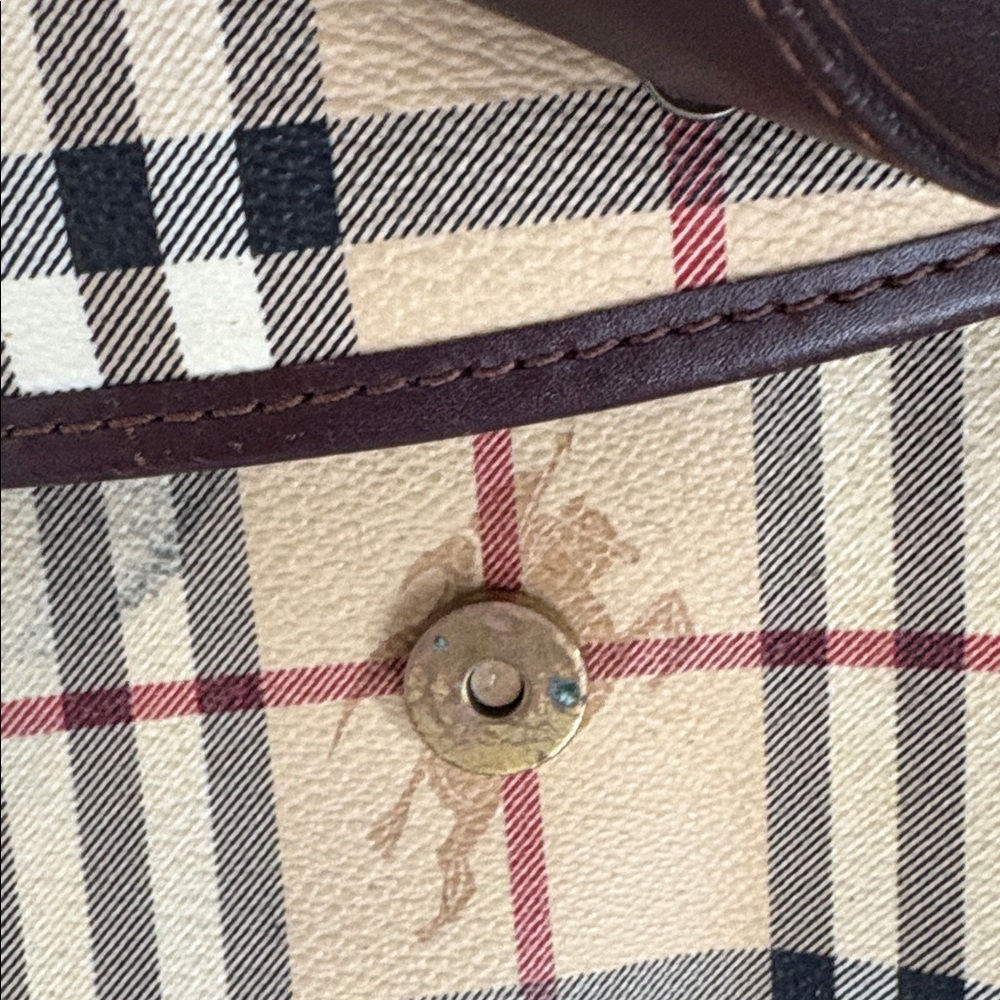 Vintage Burberry Nova Check Messenger Bag - Picture 7 of 15